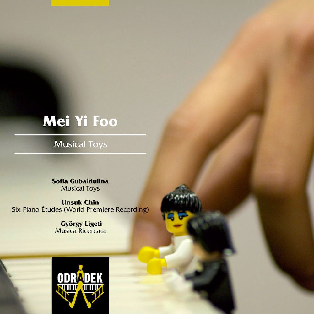 Mei Yi Foo - Musical Toys